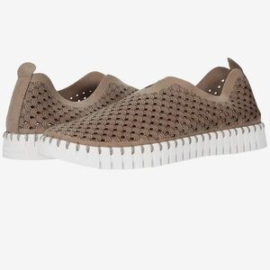 Ilse Jacobsen Camel Perforated Slip-Ons